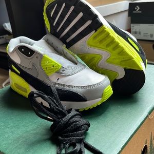 Nike Air Max (youth)